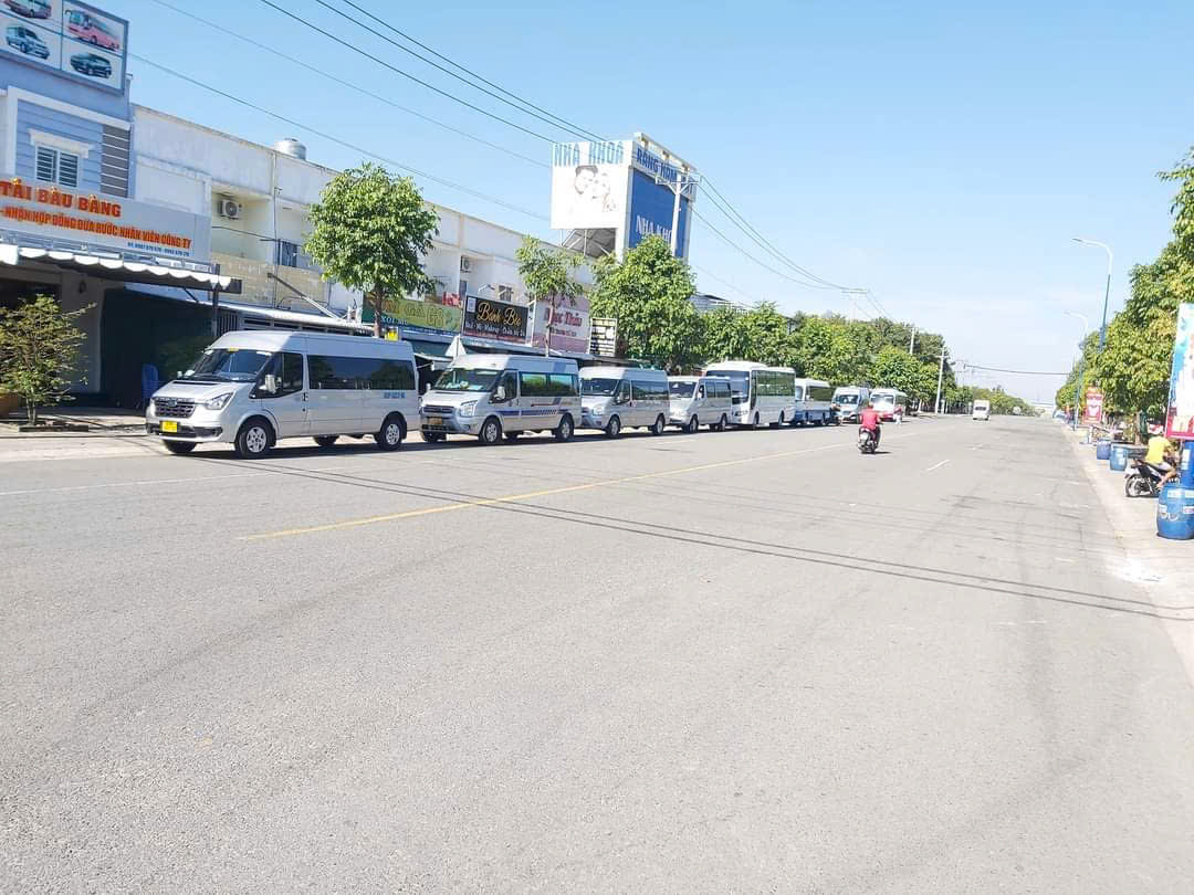 Thuê xe cưới ở Bình Dương – Cần chuẩn bị những gì?